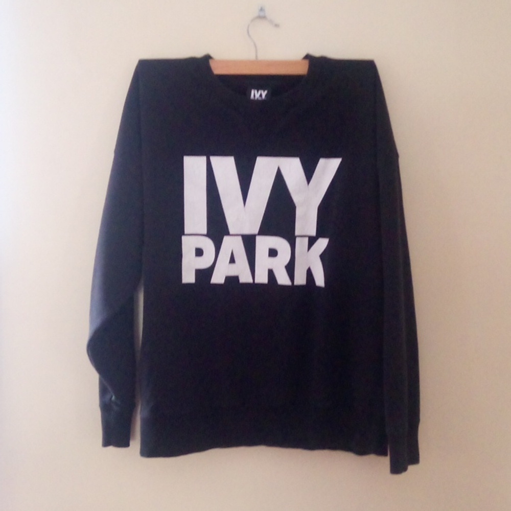 Ivy Park Black Logo Sweatshirt - Large